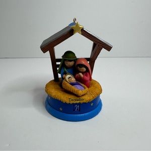 Hallmark 2010 The Story of Christmas Ornament Light Sound Advent Countdown